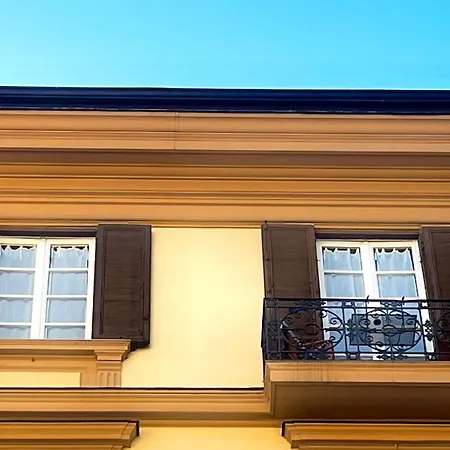 Voglia 'e Turnà 4* Naples