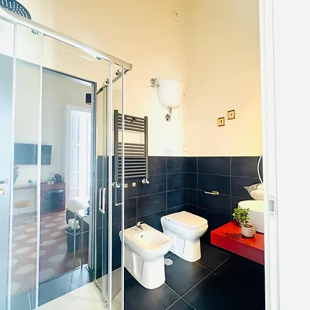 Voglia 'e Turnà 4* Naples