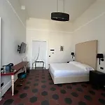 Voglia 'e Turna 4* Naples