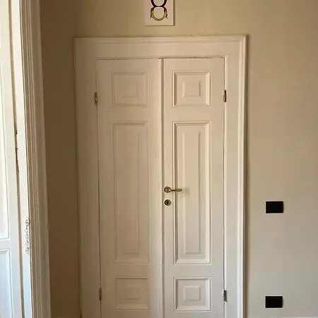 Voglia 'e Turna Νάπολη