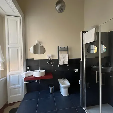 Voglia 'e Turna Pensión Nápoles