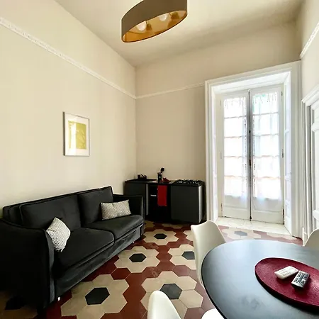 Voglia 'e Turna 4* 那不勒斯