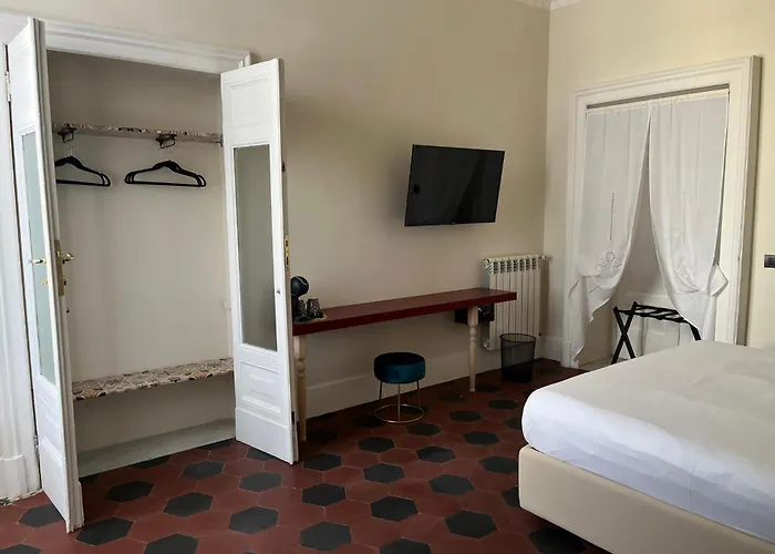 Voglia 'e Turna 게스트하우스 4*